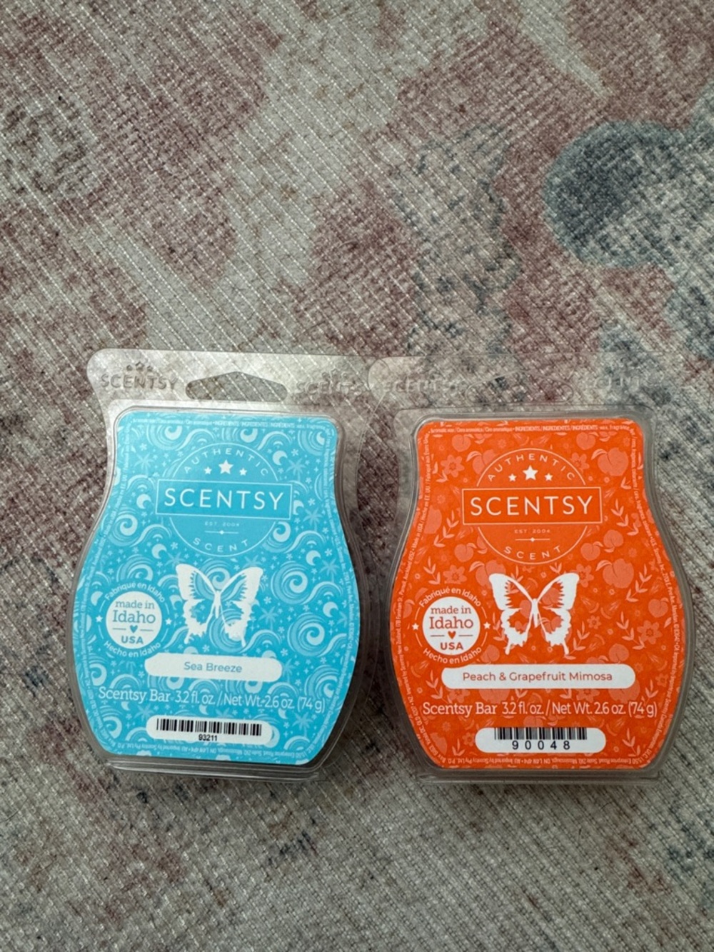 Scentsy Wax Bar Duo — Sea Breeze (Blue) & Peach & Grapefruit Mimosa (Orange)